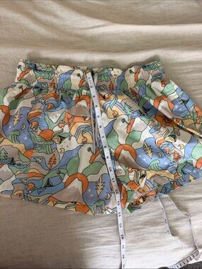 Columbia Womens Abstract mountain scene printed shorts